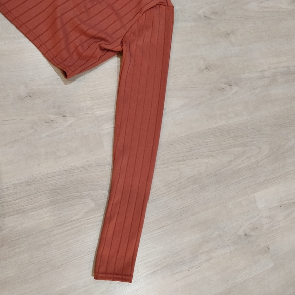 Boohoo Ruffle trim ribbed twist front co-ord - Picture 8 of 16